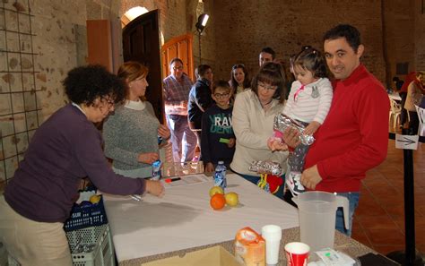 Cerca De Personas Participan En La Operaci N Bocata De Sancti