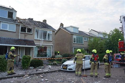 Grote Ravage Na Explosie Aan Willem Frisostraat In Castricum Ac Borst