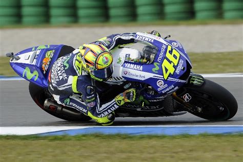 MotoGP Rossi Bene con la gomma soft in difficoltà con la dura Moto