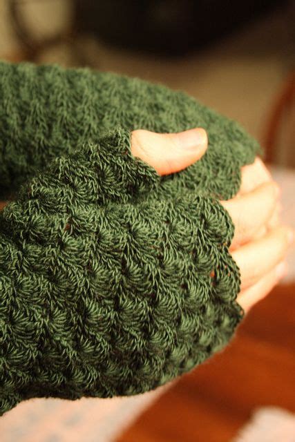 Phoenix Mitts Pattern By Julia Vaconsin Fingerless Gloves Crochet