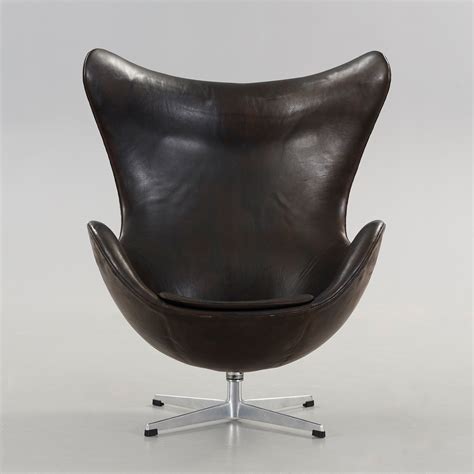 Arne Jacobsen A Black Leather Egg Chair Fritz Hansen Denmark