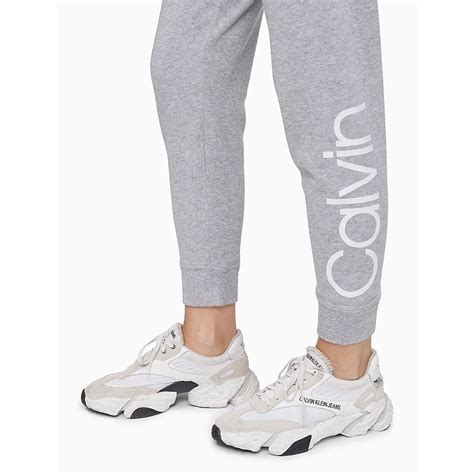 Joggers De Mujer Calvin Klein Performance Logo Gris