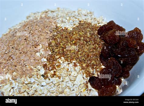 Wheat Bran Hi Res Stock Photography And Images Alamy