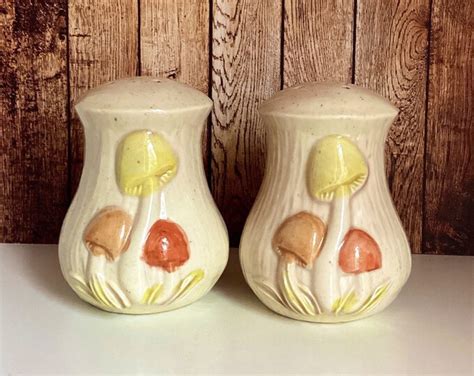 Vintage Arnels Mushroom Shakers Ceramic Toadstools Bohemian