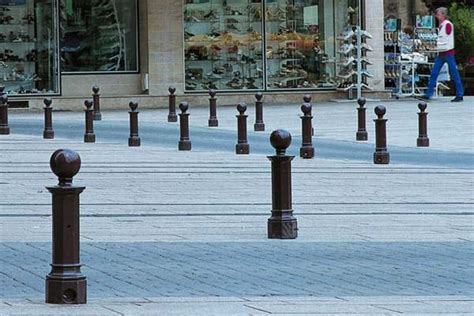 Heritage Bollards For Streets And Parks William Sugg And Co