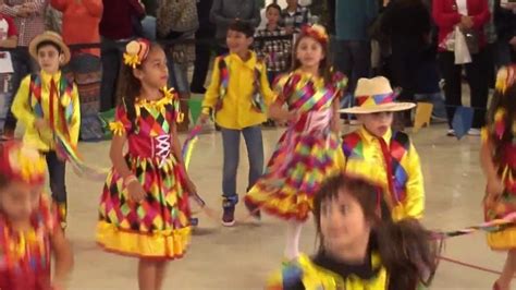 Coreografias De Festa Junina - 10 ideias de Coreografia | coreografia, musica, músicas para festa junina