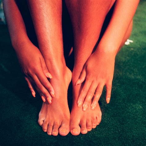 How Much Are Feet Pics Worth in 2026? (Pricing Guide)