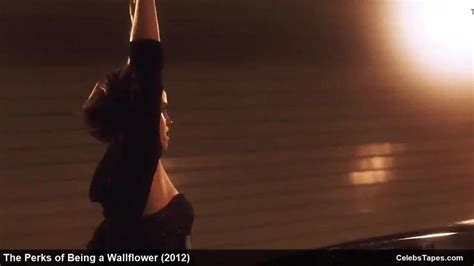 Emma Watson Mae Whitman Nina Dobrev Lingerie And Bikini Tnaflix