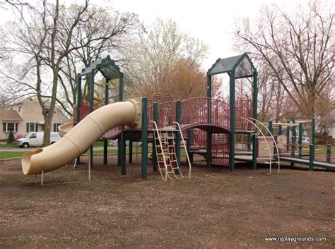 Maywoodmemorial8 Your Complete Guide To Nj Playgrounds