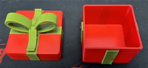 Free STL file Christmas Gift Box 🎄・3D printer design to download・Cults