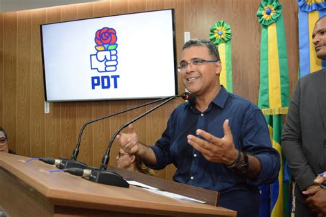 Júnior Trindade assume a Presidência do PDT de Socorro Universo Político