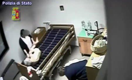 Video Botte E Maltrattamenti Ad Anziani In Casa Di Cura Orrore A