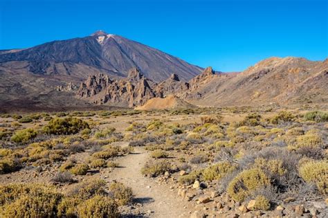 Premium Photo | Sunset at the top of mount teide on the island of ...