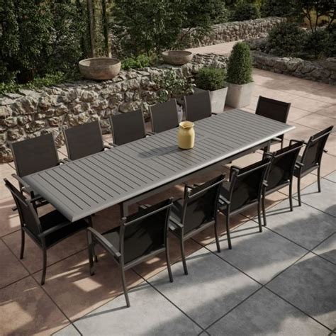 Jardin Ideen Les Ouvriers Du Jardin Personnes Table De Jardin