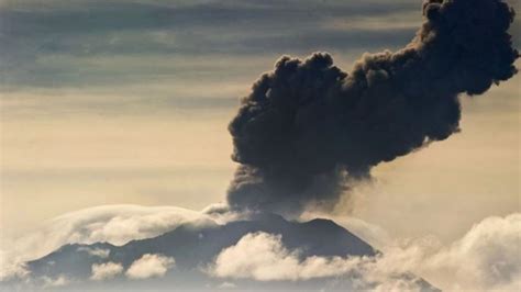 Peru Evacuates Ubinas Volcano Area After Ash Cloud Bbc News