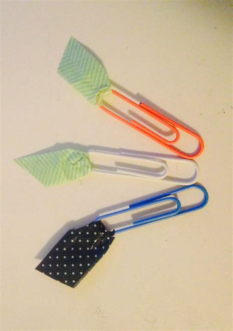 Crafts by Girl Scout Cadettes: Cute Paper Clip Bookmarks