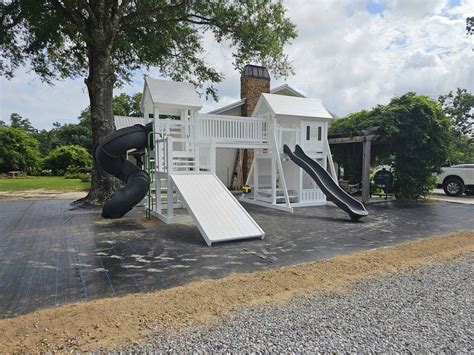 The Villa - Backyard Swing Set - Ruffhouse Vinyl Play Systems