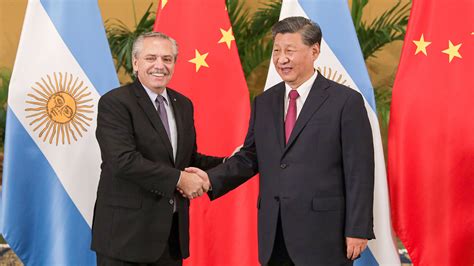 La polémica relación de Argentina con China deuda mega anuncios y un