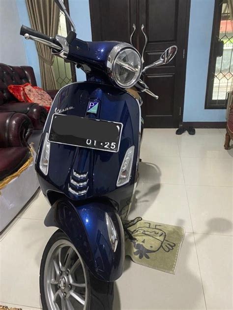 Vespa Primavera Navy 2020 Motor Di Carousell