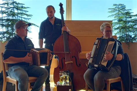 Winterzauber Bazenheid Unterhaltung Mit Trio Hunger Und Durst