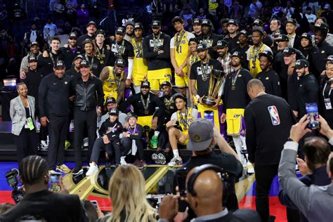 Los Lakers Conquistan La Primera Copa De La NBA De La Historia