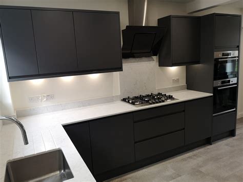 4 Amazing Benefits Of Handleless Kitchens In Your Home