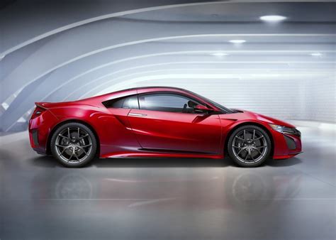 New Acura NSX 2023 3.5T V6 Hybrid 573 HP Photos, Prices And Specs in Kuwait