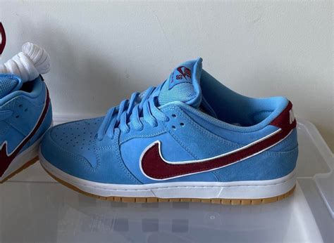 Nike Sb Dunk Low Phillies Bubblegum Dq4040 400 Release Date Info