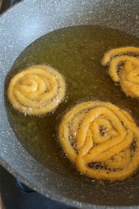 Jalebi Recipe, step by step jalebi recipe with pictures, homemade ...