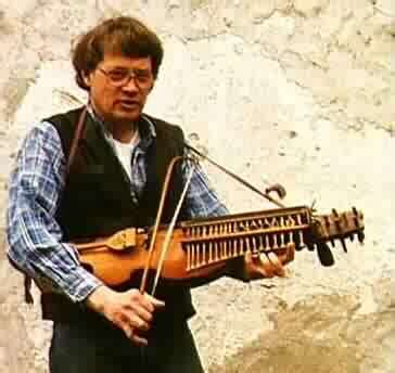 Swedish Nyckelharpa Players - The American Nyckelharpa Association