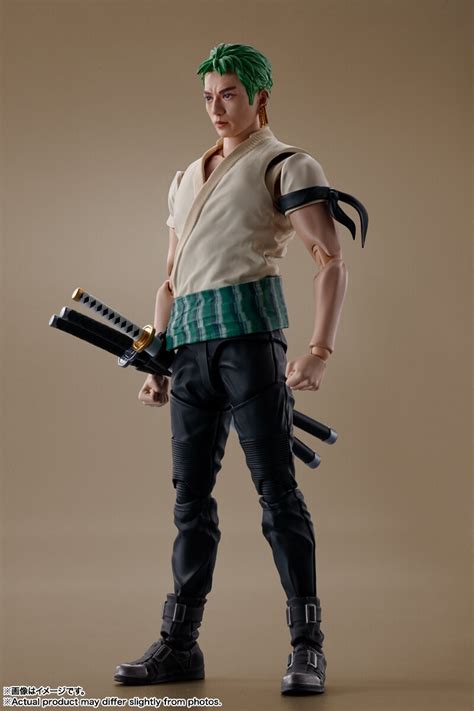 S H Figuarts A Netflix Series One Piece Roronoa Zoro Bandai Off