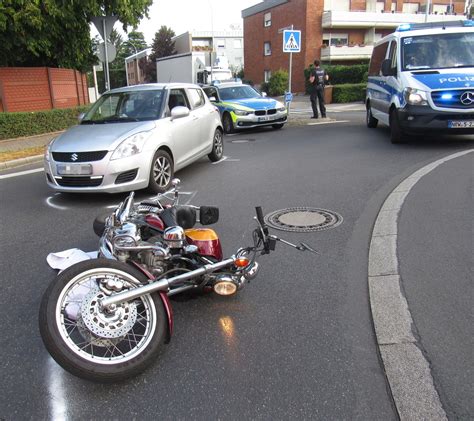 Pol Me J Hriger Motorradfahrer Schwer Verletzt Hilden