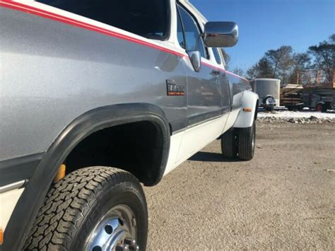 1993 Dodge W350 W 350 First Gen Cummins Dually 5spd Manual Diesel No