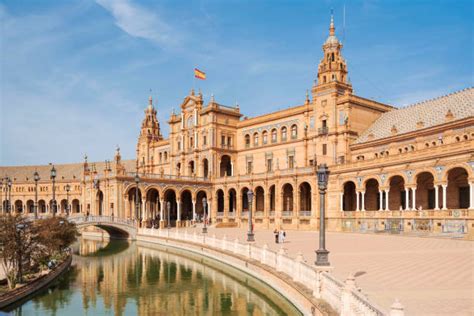 Imagens De Praça Da Espanha - Praça Da Espanha Sevilha Ilustrações Banco de Imagens e Fotos de Stock ...