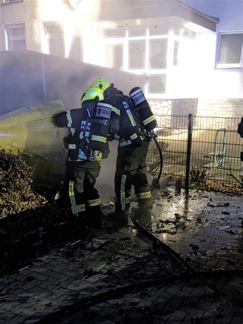 Brennende Mülltonnen Feuerwehr Hövelhof