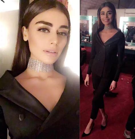 Sadaf Kanwal Looking Absolutely Gorgeous In Black Saree Showbiz Pakistan