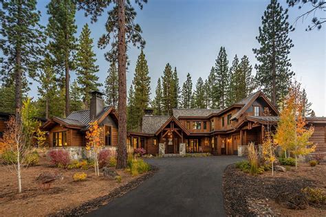 Tour This Breathtaking Modern Rustic Home In The Sierra Nevada Mountains