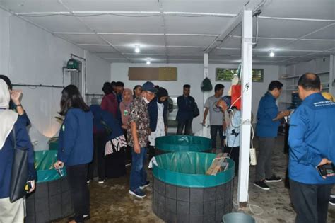 25 Mahasiswa UBH Belajar Di Area Konservasi Ikan Bilih PT Semen Padang