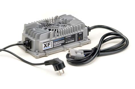 CS ELECTRONIC XF2420W Automatik Waterproof LiFePO4 24V 20A Ladegerät im