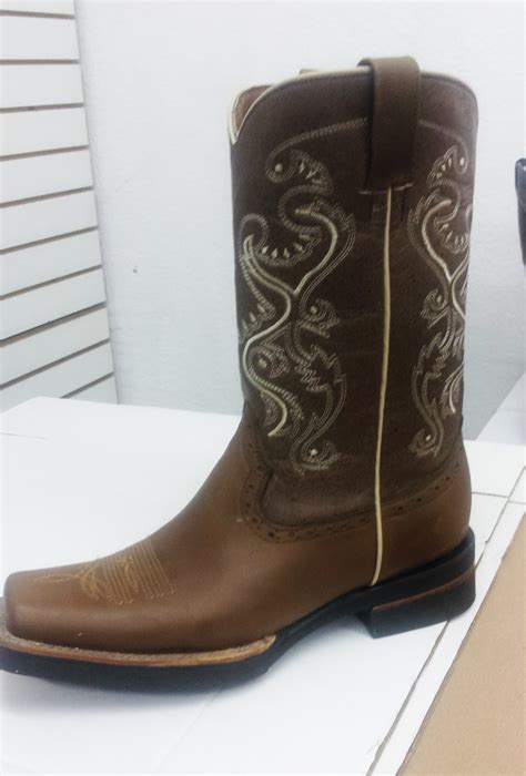 Venta Botas Cuadradas Vaqueras Para Mujer En Stock