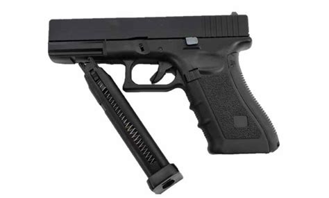 Well Glock G17 Gas Powered Co2 Metal Gel Blaster Gbb