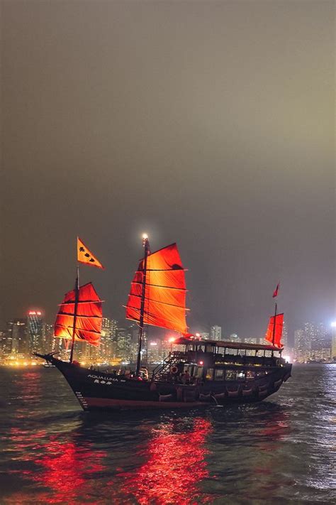 Aqua Luna Red Sail Junk Boat Hong Kong Darren Song Ng Photography