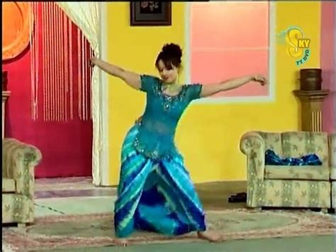 Mera Aisa Button Daba De Sheezah Mujra Video Dailymotion