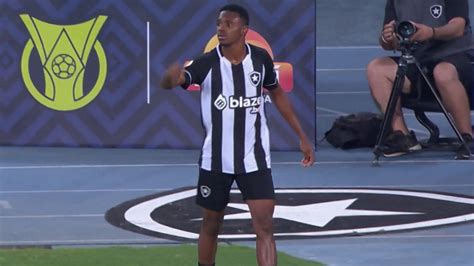 Jeffinho P E Fuma A Em Mais Um Jogo Do Botafogo E Recebe Elogios Na