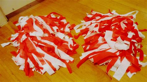 How To Make Cheerleading Pom Poms Out Of Ribbon Diy