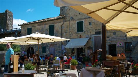 Monteriggioni Visit Tuscanys Walled Medieval Treasure