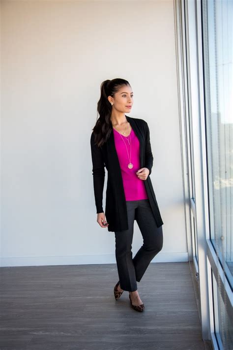 20 Business Casual Outfits For Women [ideas And Inspiration]