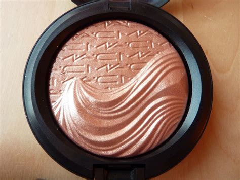 Mac Superb Extra Dimension Skinfinish Glamour Daze Le Bei Der Beauty