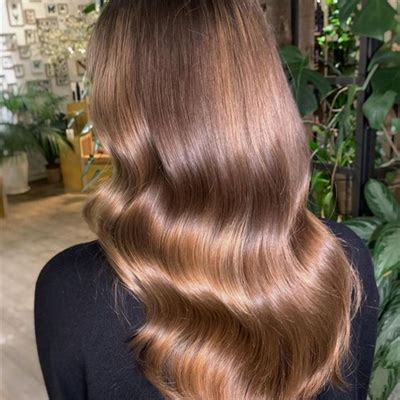 Why Light Chestnut Brown Hair Will Be The Popular Hair Color For Spring