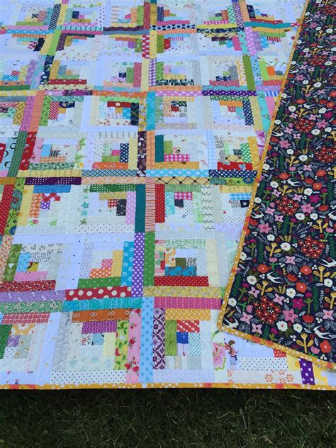 Gigi S Thimble Scrap Quilt Challenge My Scrappy Log Cabin Quilt A